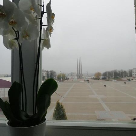 Dilera Apartments On Moskovsky Prospekt 8 Витебск Экстерьер фото